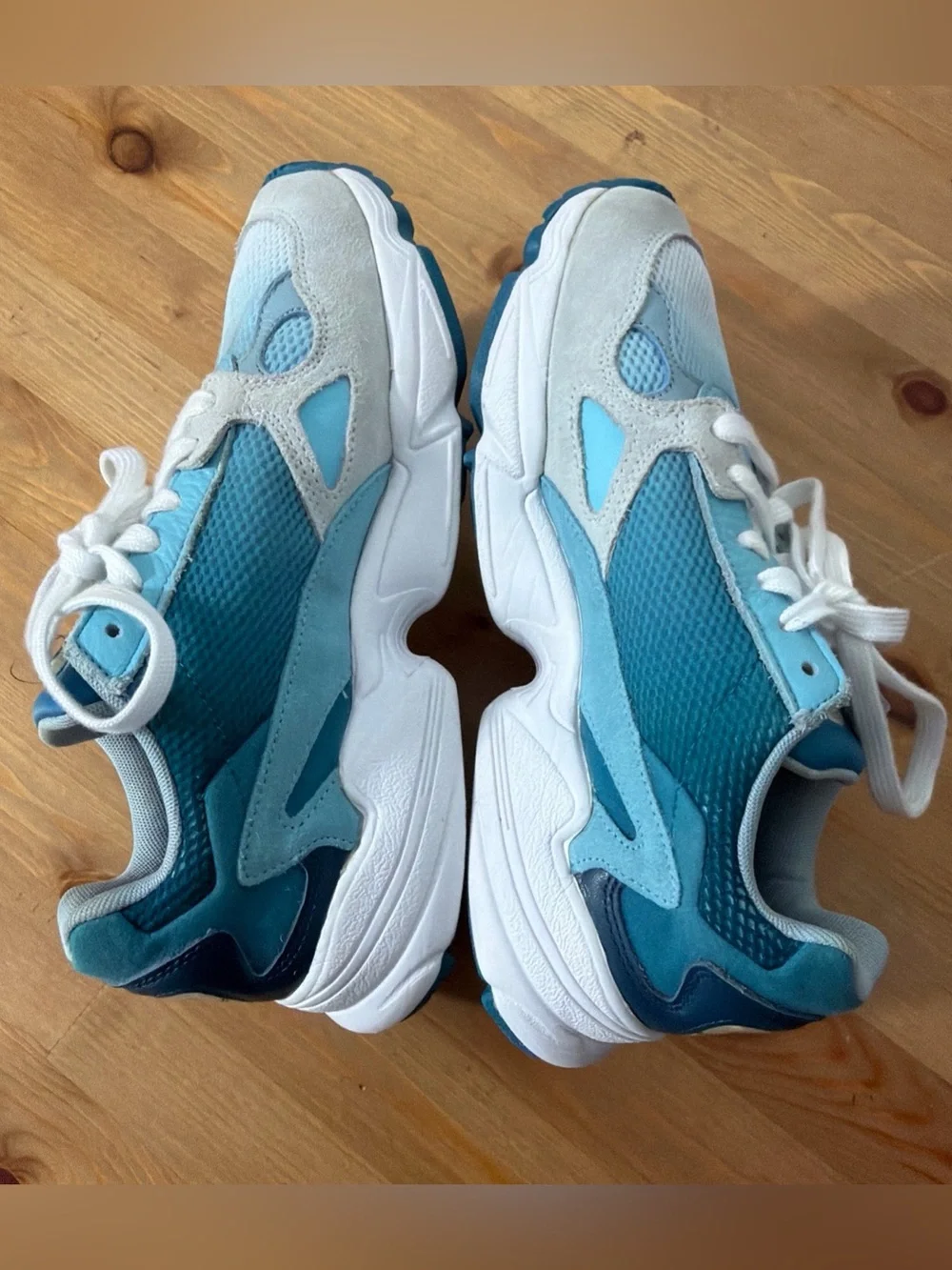 Women's Adidas Falcon EF1963 Retro Sneaker Blue Teal Aqua  Running Shoes 7 Ombre